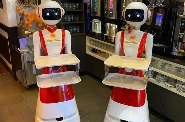 Restoran u Holandiji koristi robote umjesto konobara