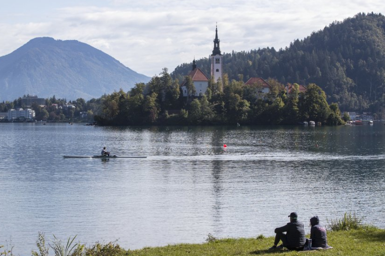 Turistički vaučeri u Sloveniji: Svakom građaninu po 200 eura, potrošeno već 20 miliona