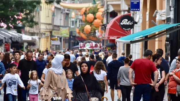 Sve oči uprte prema inspekcijama u BiH: Mjere se najviše krše na mjestima okupljanja mladih