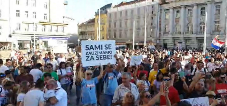 U Zagrebu održan “anti-korona” protest: Učesnici su protivnici nošenja maski, teoretičari zavjere…