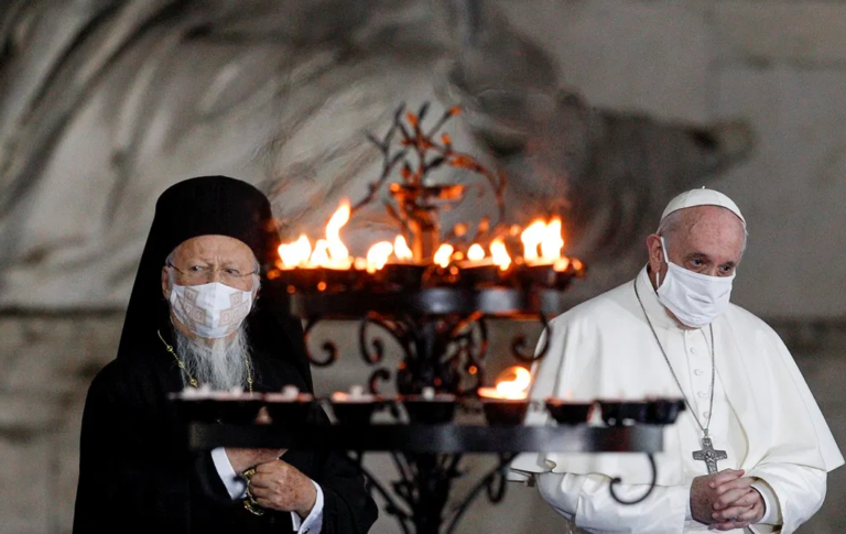 Papa Franjo i vjerski poglavari molili se za mir i kraj pandemije