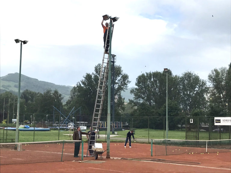 Počela rekonstrukcija rasvjete na tenis terenima Kamberovića polja