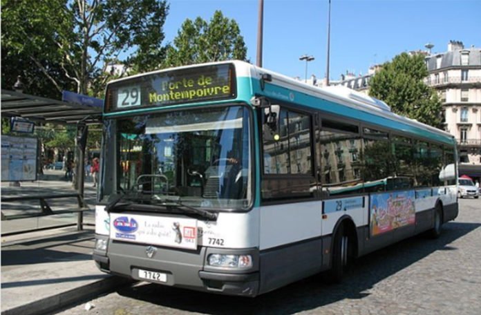 Vozač istjerao sve iz autobusa jer nisu pomogli putniku u invalidskim kolicima