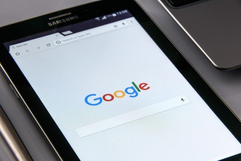 Google će uskoro kreirati odgovore i odgovarati na poruke za nas