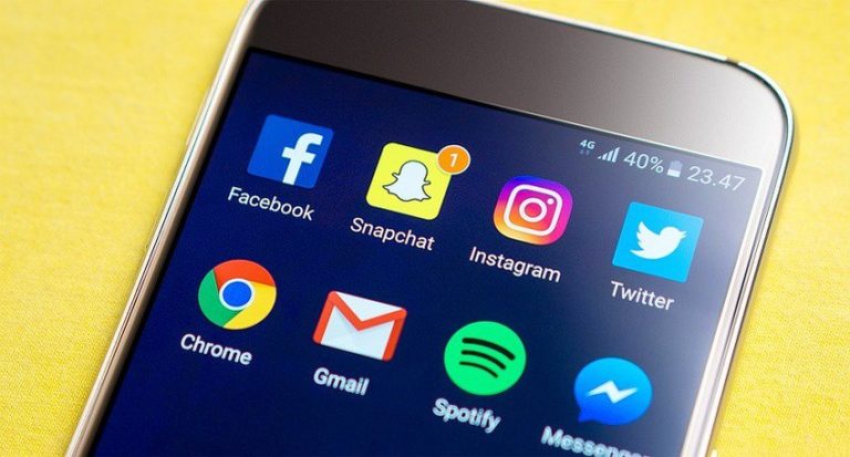 Milioni mladih ljudi odustaju od Facebooka, prelaze na Instagram i Snapchat