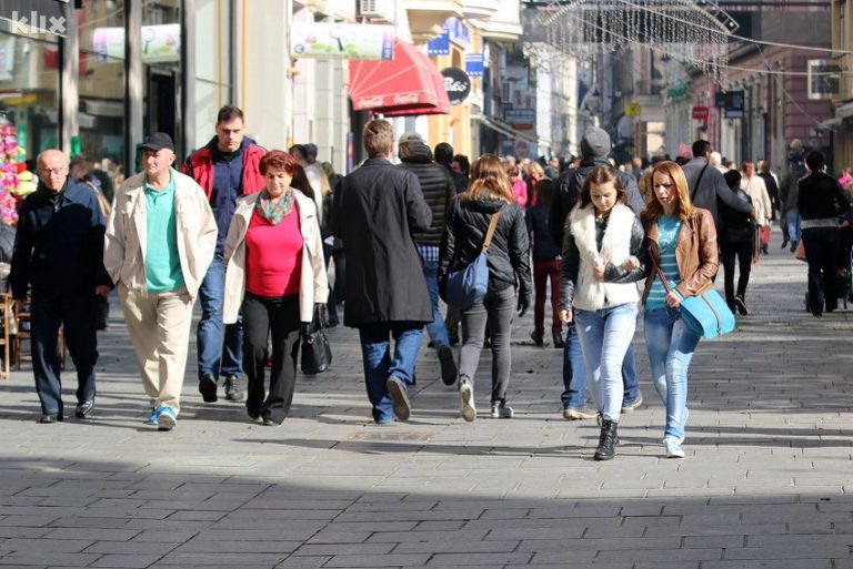 U protekle tri godine u organima vlasti u FBiH radni odnos zasnovala 1.064 državna službenika