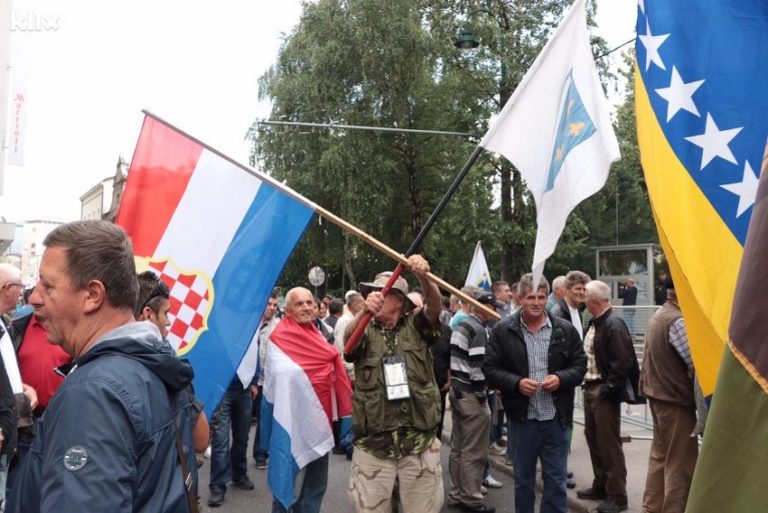 Borci ponovo predali zahtjev: Vlast kupuje vrijeme, 5. septembra smo na ulicama