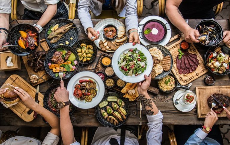 Voće vs. fast food: Kako vam hrana može promijeniti raspoloženje