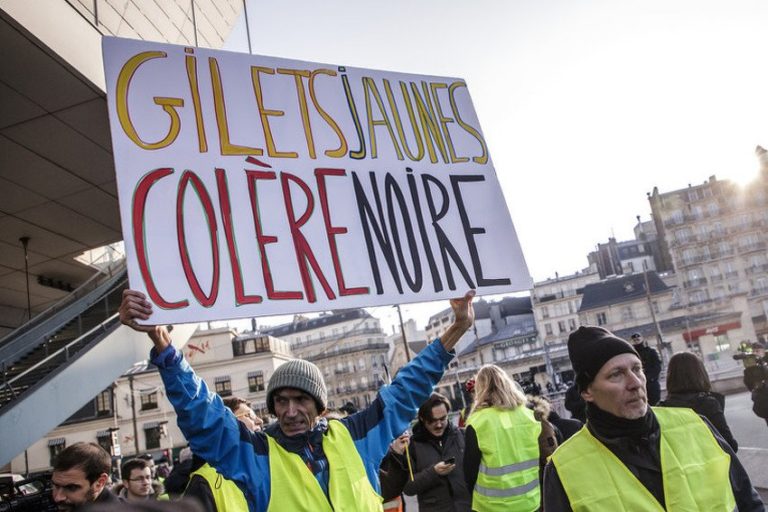 Francuzi protestuju zbog rasta cijena goriva, u nemirima jedna osoba poginula