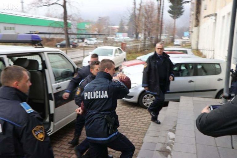 Nermin Rustempašić koji je ubio majku i kćerku predat tužilaštvu, upućen prijedlog za određivanje pritvora