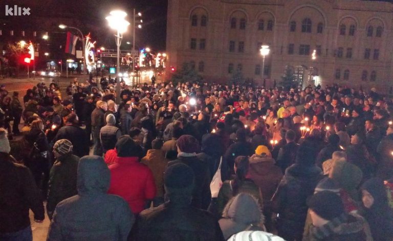 Banjalučani se razišli, novi protesti sutra, u pritvoru ostaju Dragičević, Stanivuković i Šukalo