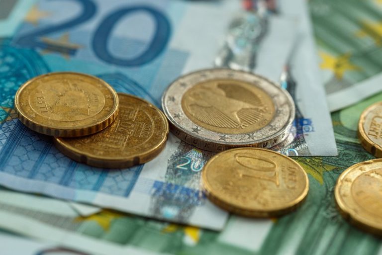 Simbol evropskog projekta: Euro danas puni 20 godina