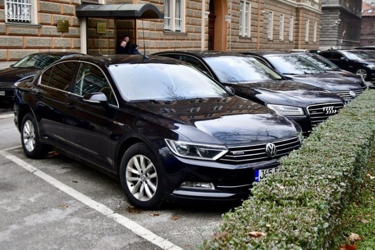 Predsjedništvo BiH kupilo automobile u vrijednosti od 102 hiljade KM za “protokolarne potrebe”