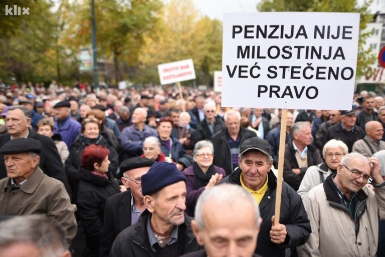 Penzioneri u FBiH očekivali povećanje penzija, a sada upitno hoće li ih ikako dobiti