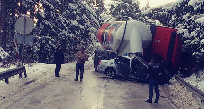 Tragedija na putu Tuzla-Sarajevo: Bračni par poginuo u sudaru s cisternom