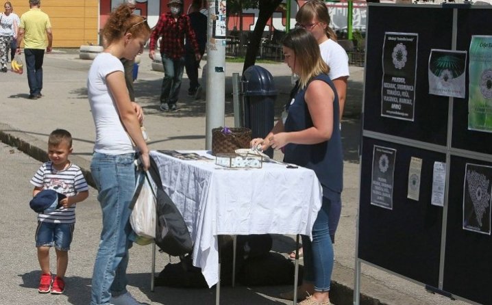 I u Zenici promocija i distribucija cvijeta ‘Sjećanje’