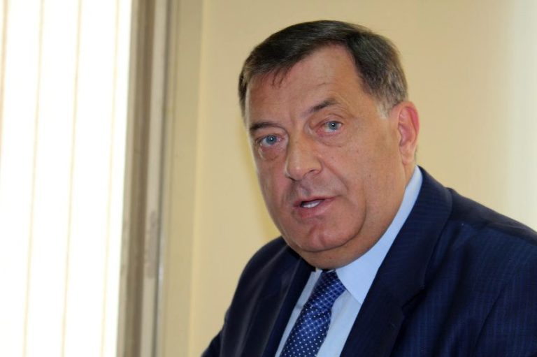 Dodik pozvao Srbe u dijaspori porijeklom iz BiH da se odreknu zemlje iz koje su potekli