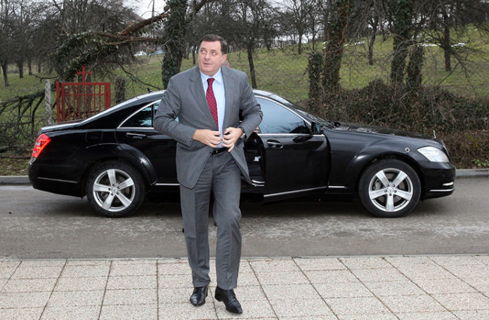 Dodik se “počastio” automobilom od 75 hiljada maraka