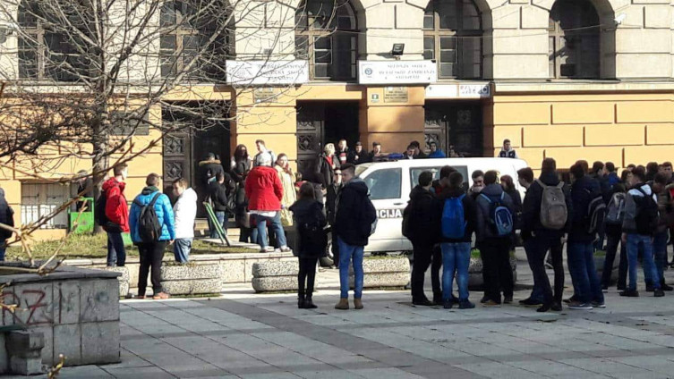 SAMO U BiH: Učenici dojavili da je postavljena bomba kako bi izbjegli kontrolni