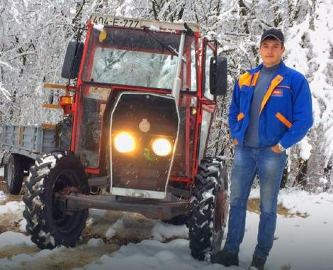 Tinejdžer Mihael Čalaga: Traktor vozim od devete godine, radnike plaćam po 500 eura