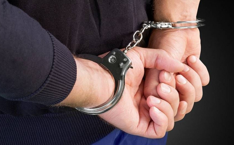 SLUČAJ U BIH: Muškarac uhapšen jer je prijetio inspektoru pred porodicom