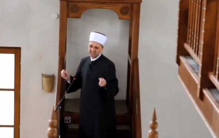 Imam iz Zavidovića opet oduševio: Gazde daju pare džamijama, a radnike ne plaćaju