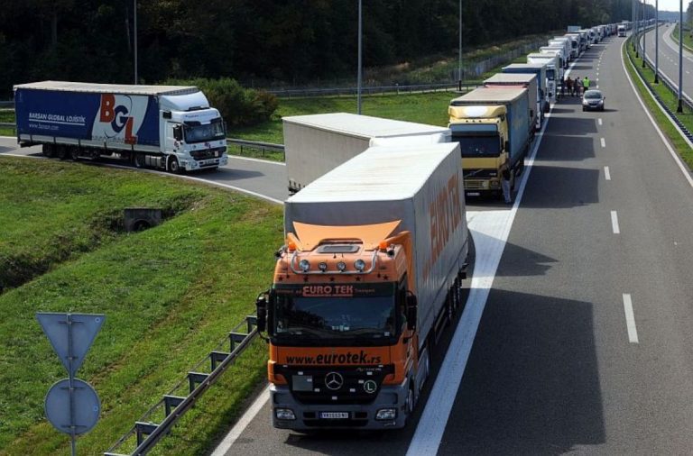 Niko se ne javlja na oglase za zapošljavanje za posao vozača