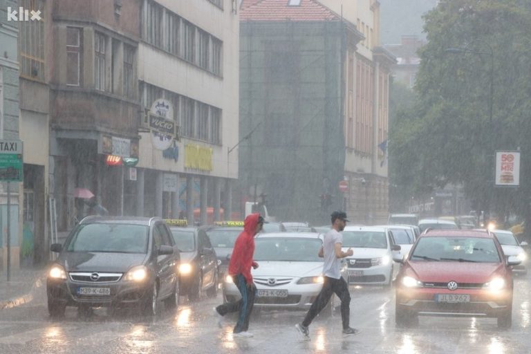 Zbog obilnih kišnih padavina izdato vanredno upozorenje za centralnu i sjevernu Bosnu