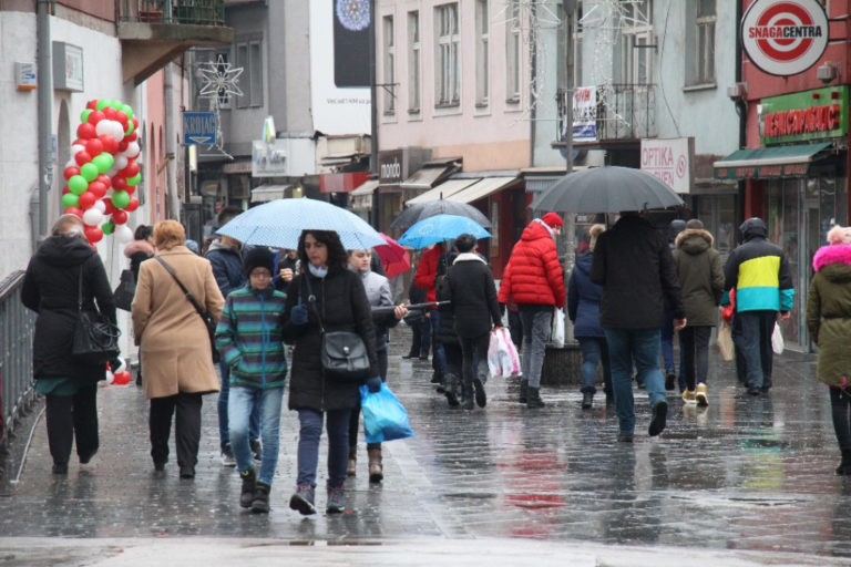 Večeras stiže hladni talas s pljuskovima: Objavljena prognoza do srijede