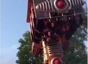 luna park voznja rusija juli2020 prtscn