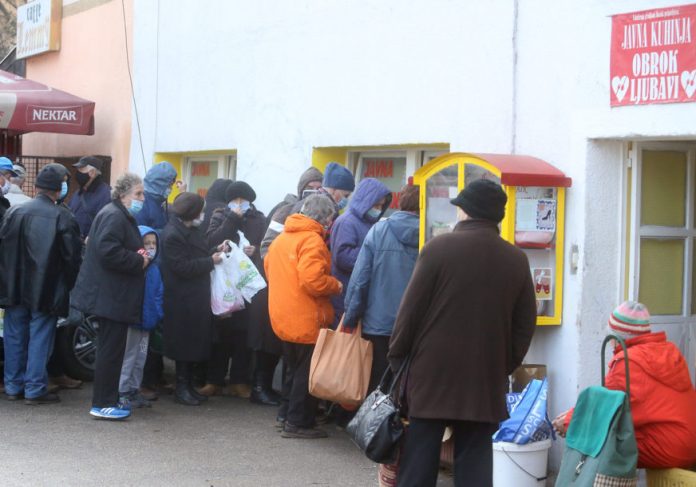 Na kazanu i magistar, pjevač, bivša misica: Nevjerovatne priče iz javne kuhinje dokazuju da glad ne bira