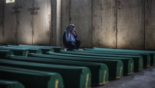 njemacki mediji netacno da su u bih zlocine pocinile sve strane srebrenica potocari 2020 5f1728e79f3be