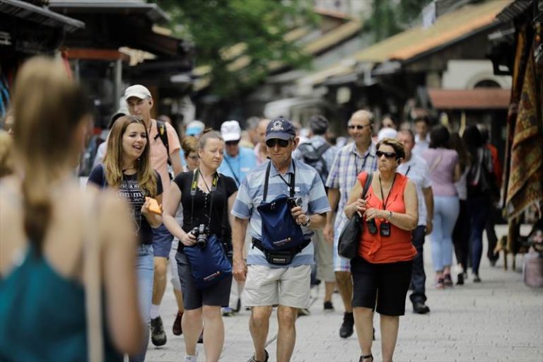 BiH za osam mjeseci posjetilo 83 posto više turista nego lani