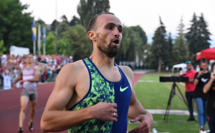 Amel Tuka u nedjelju na otvaranju atletske staze na stadionu Hakija Mršo