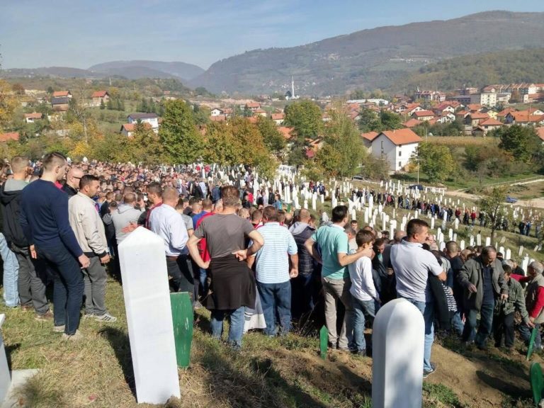 U Brezi klanjana dženaza tragično stradalom rudaru Aldinu Zukiću